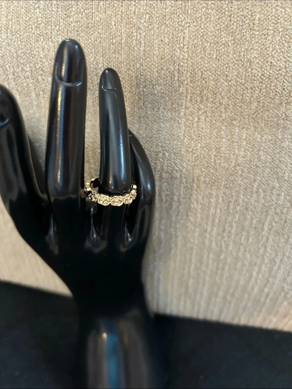 Gold Floral Link Stackable Ring - Women Jewelry size 8